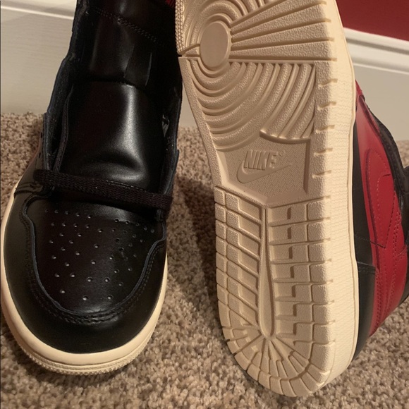 Jordan Retro 1 High OG Defiant - Couture - Picture 4 of 8